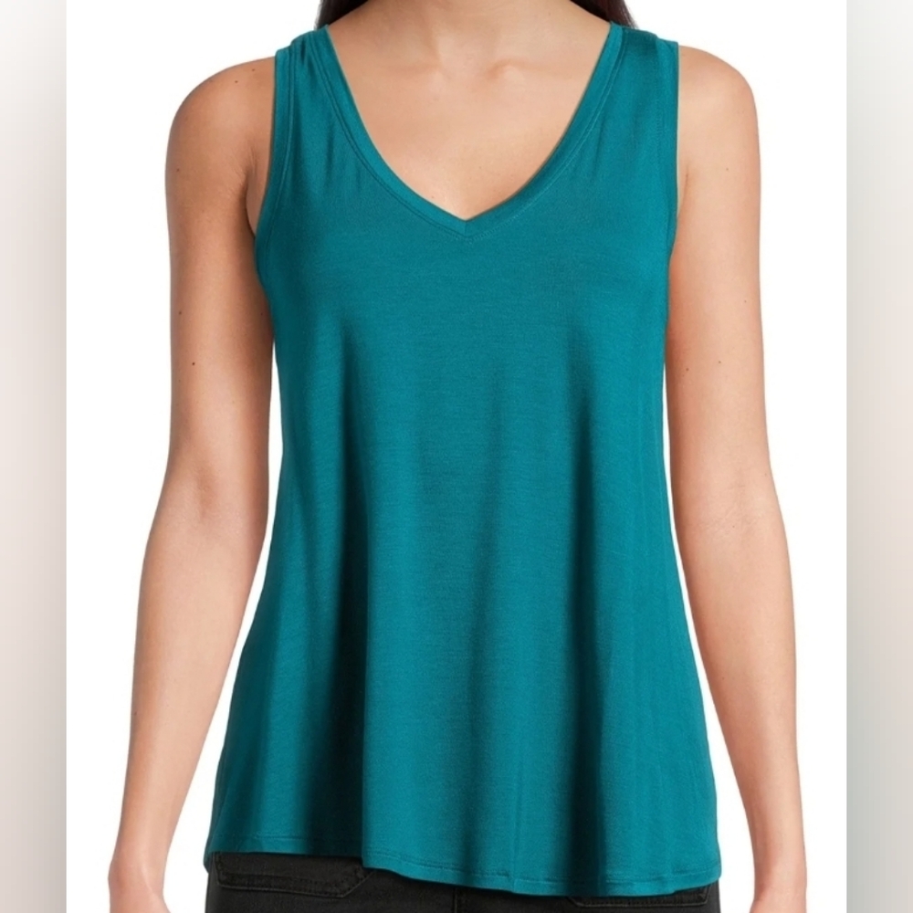 Time and Tru Turquoise Sleeveless V-Neck Top